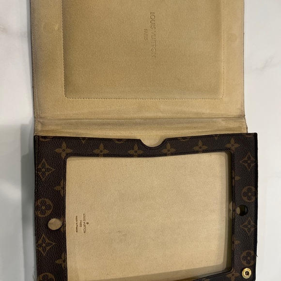 Louis Vuitton Monogram iPad Tablet Cover - Picture 2 of 9